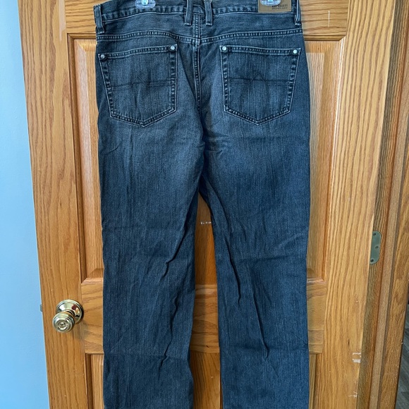 Men’s Urban Pipeline Jeans - Picture 2 of 3